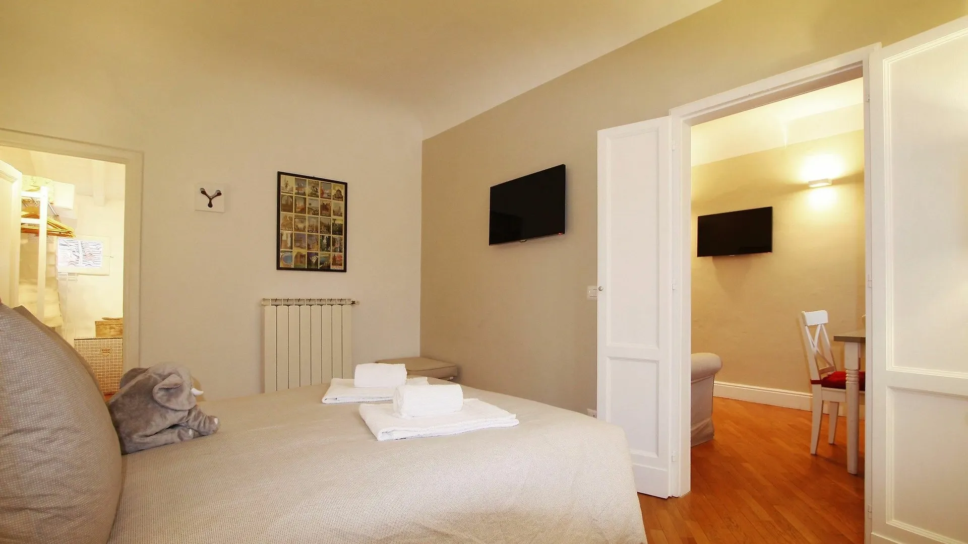 Claudia Suite With View In Florence 0*,